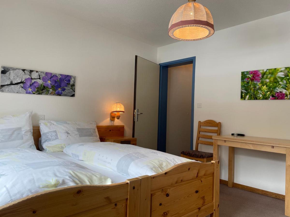 Landhuus Frauenkirch Hotel ภายนอก รูปภาพ